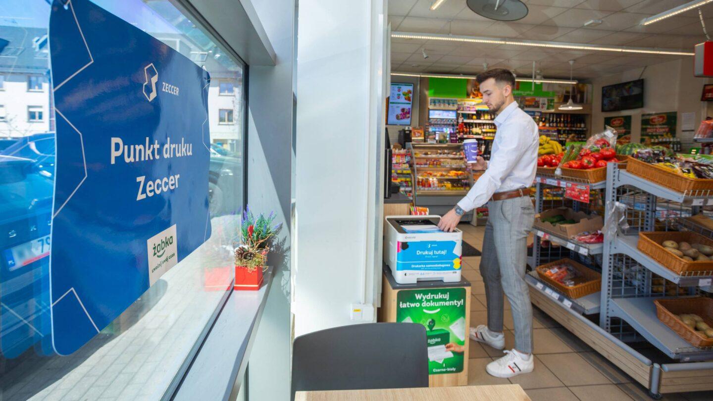 Automat Zeccer w Żabce