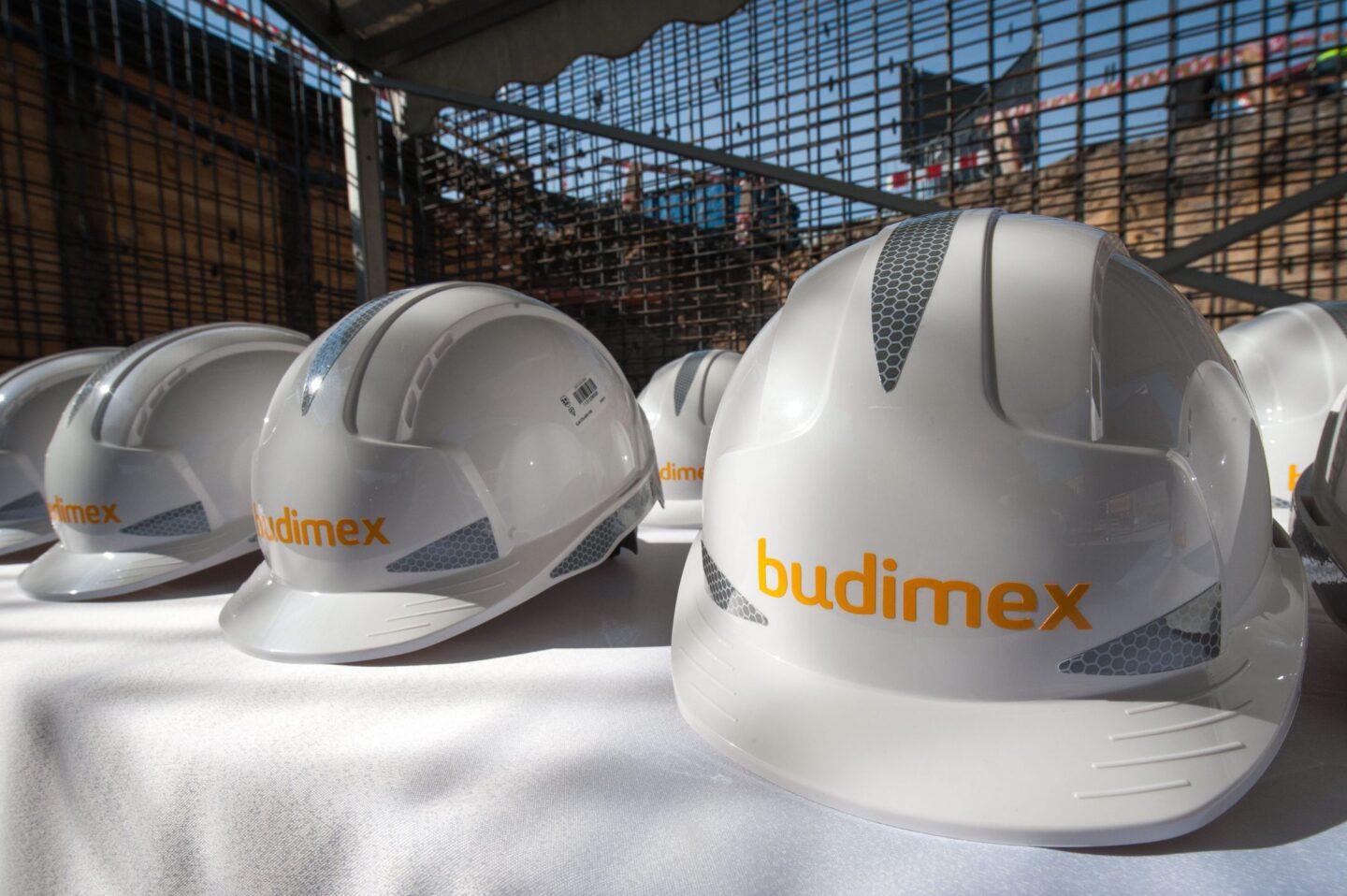 Kaski z logo Budimex