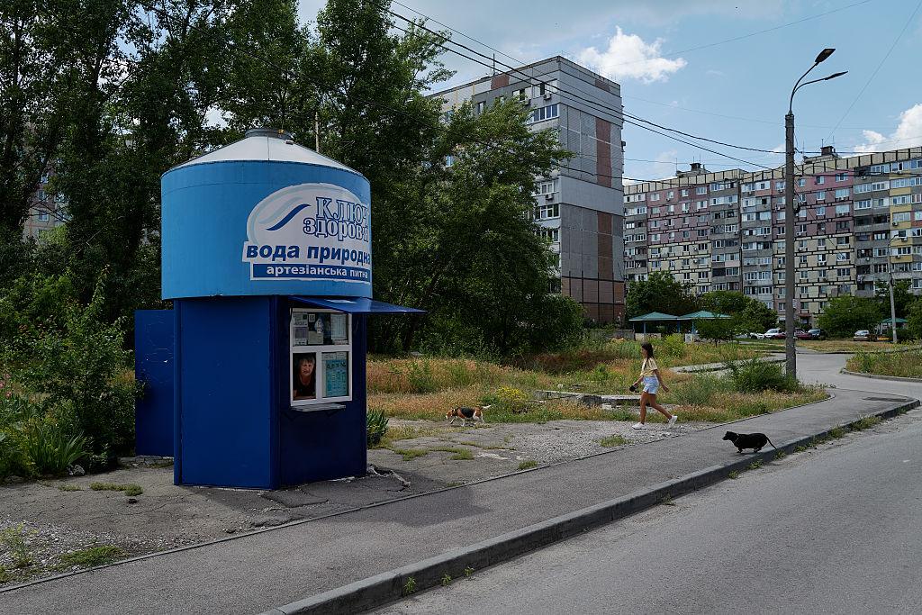 Sprzedawca wody w Dnipro