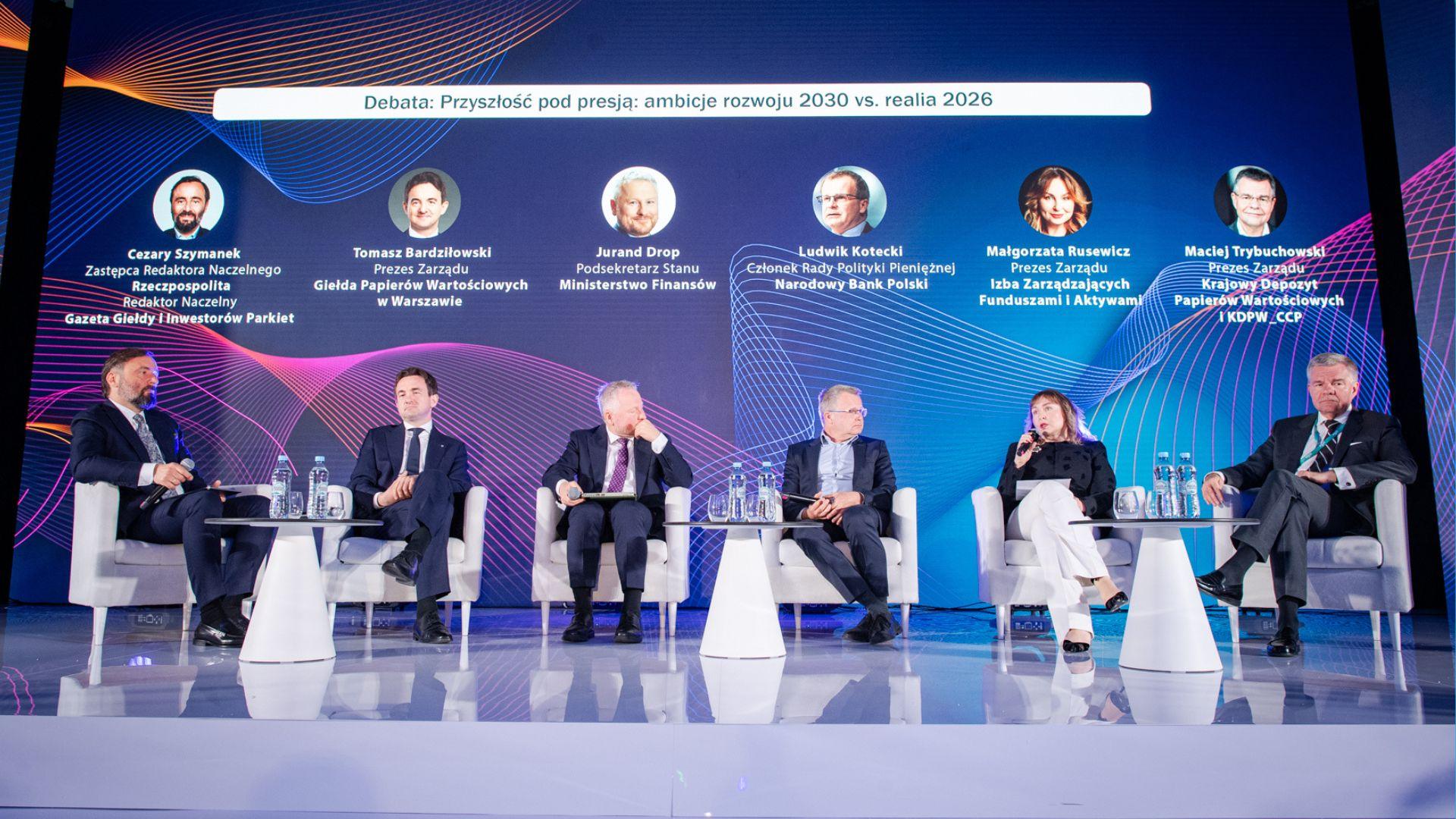 Od lewej: Cezary Szymanek, Tomasz Bardziłowski, Jurand Drop, Ludwik Kotecki, Małgorzata Rusewicz, Maciej Trybuchowski