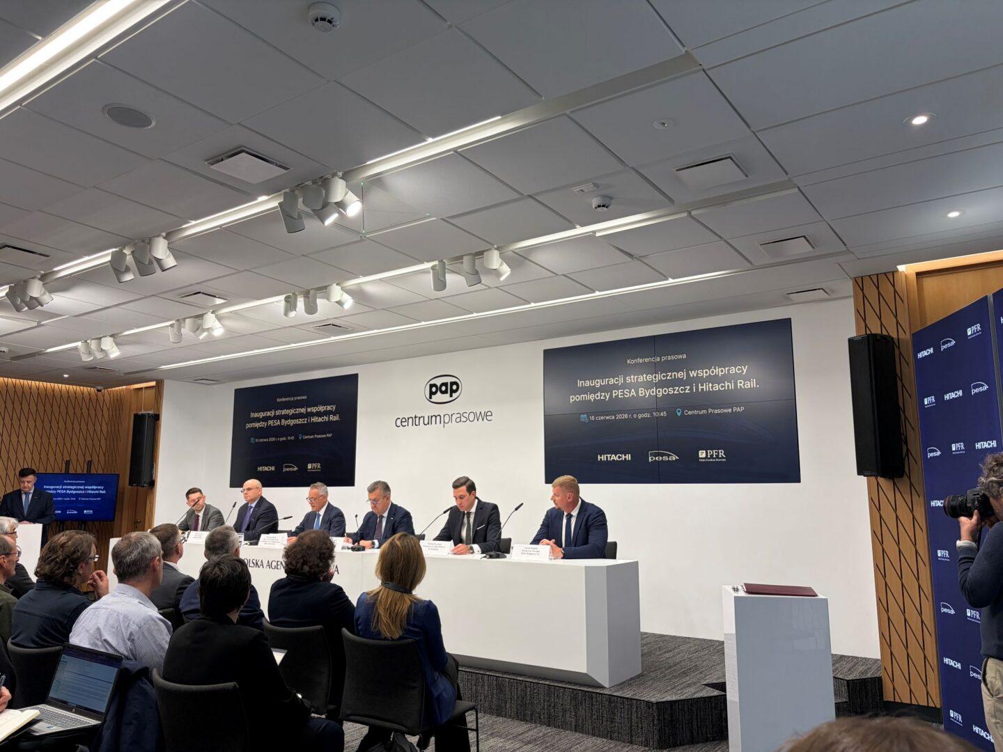 Podpisanie memorandum PESA z Hitachi