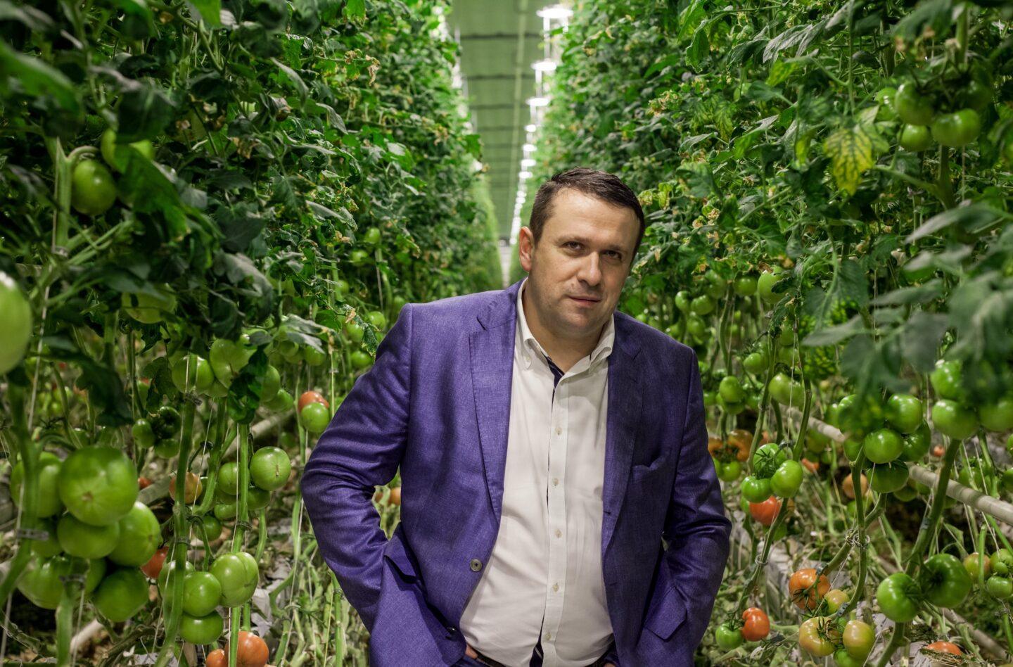 - Jednym z naszych najważniejszych projektów realizowanych obecnie jest budowa nowoczesnej fabryki rozsady w okolicach Świebodzina. To dla nas wejście w zupełnie nowy segment działalności. To największa inwestycja w historii naszej grupy. Jej wartość sięga ok. 220 mln zł. - mówi Rafał Zarzecki, prezes zarządu Citronex./ fot. Marek Wiśniewski / Puls Biznesu / Forum