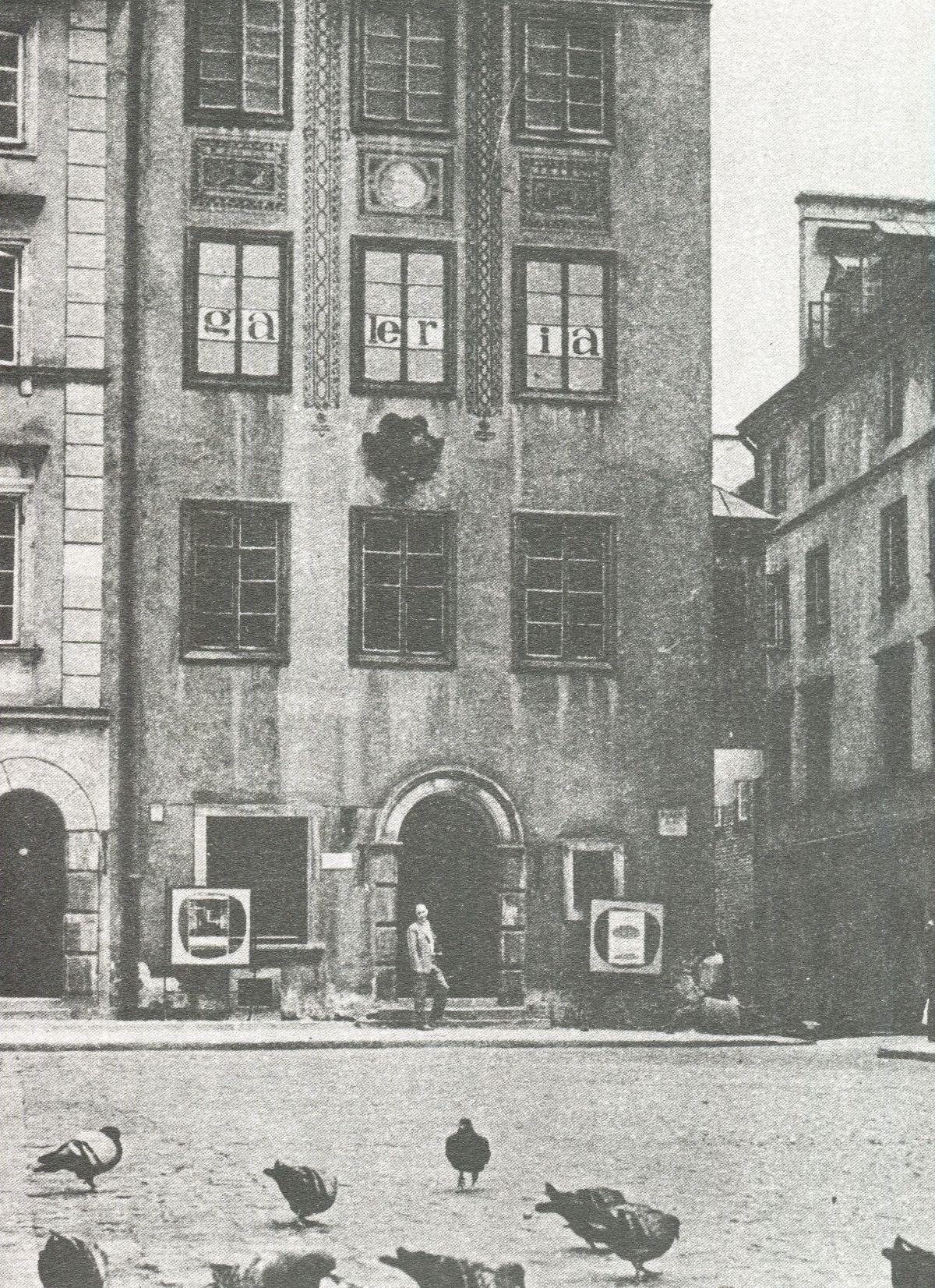 Staromiejski Dom Kultury przy Rynku Starego Miasta w Warszawie w 1963
