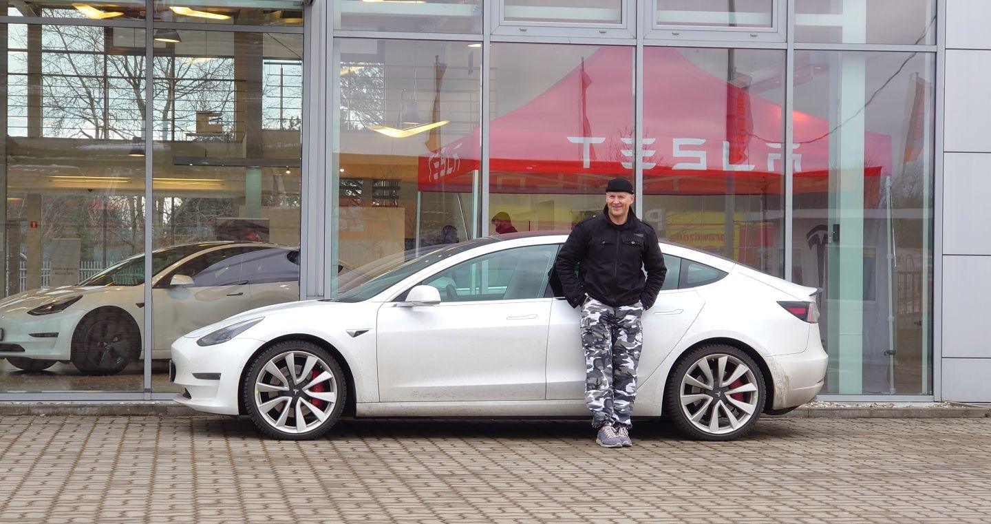 Tesla Model 3