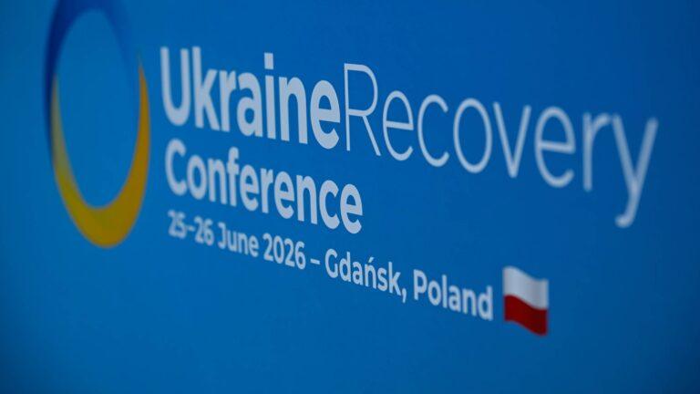 Logo Konferencji na rzecz Odbudowy Ukrainy (URC 2026) w Gdańsku