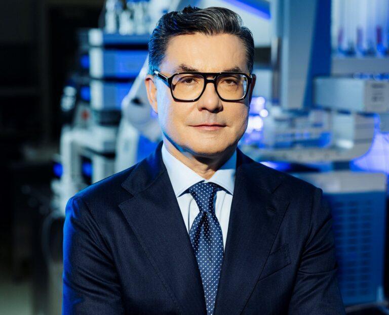 Prezes spółki Synektik Cezary Kozanecki