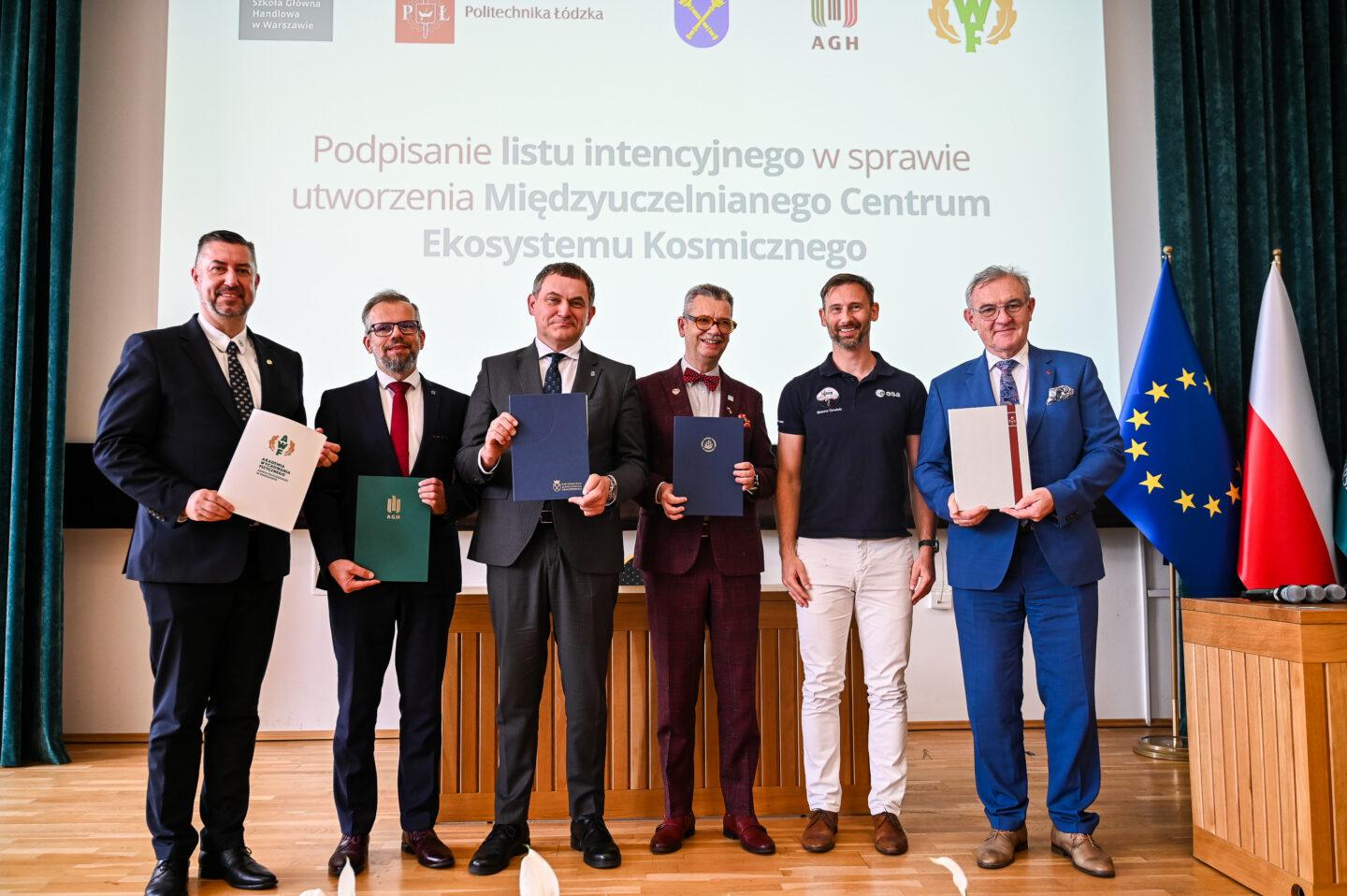 Podpisanie listu intencyjnego uczelni w sprawie utworzenia Międzyuczelnianego Centrum Ekosystemu Kosmicznego.