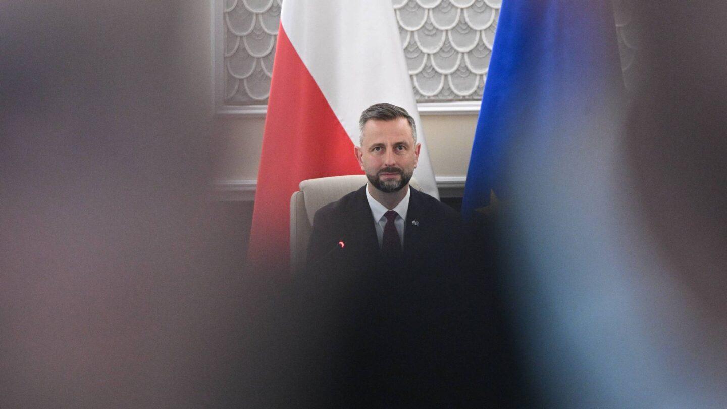 Wicepremier, minister obrony narodowej Władysław Kosiniak-Kamysz podczas posiedzenia rządu w KPRM w Warszawie