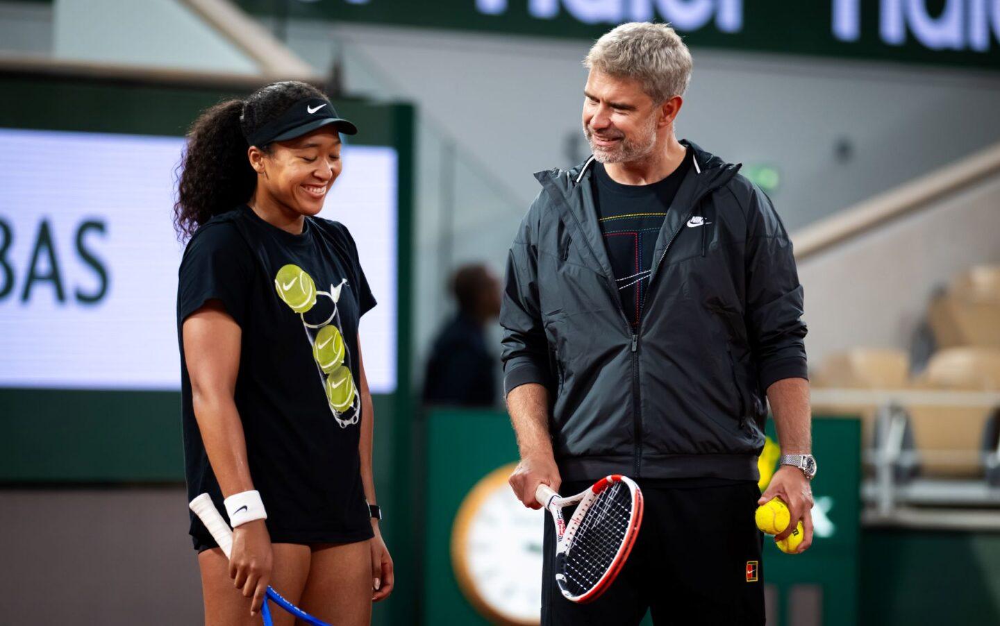 Tenisistka Naomi Osaka ze swoim trenerem Tomaszem Wiktorowskim