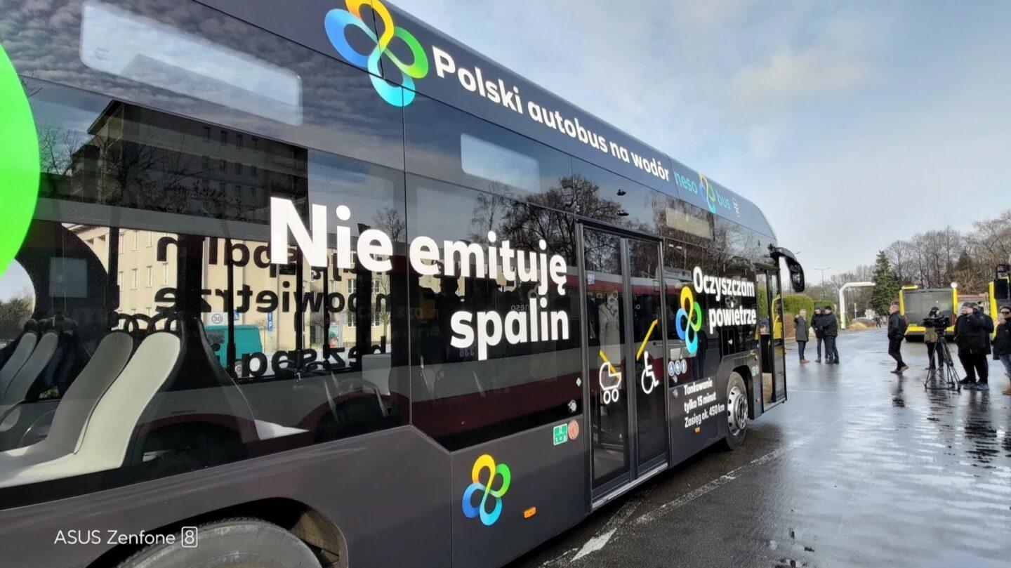 Autobus wodorowy wyprodukowany przez Grupę Polsat Plus i ZE PAK. Fot. Agencja SE