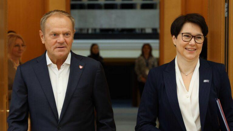 Premier Donald Tusk i nowa minister Joanna Knapińska. Fot. mat. prasowe KPRM