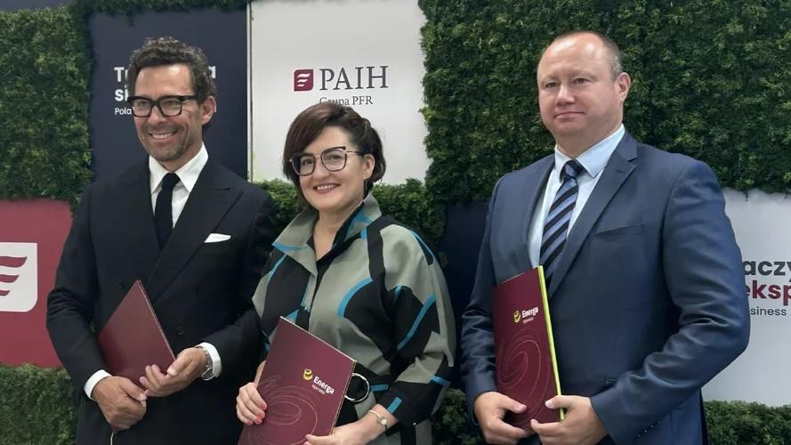 Podpisanie umowy między Energa-Operator a PAIH. Fot. mat. prasowe