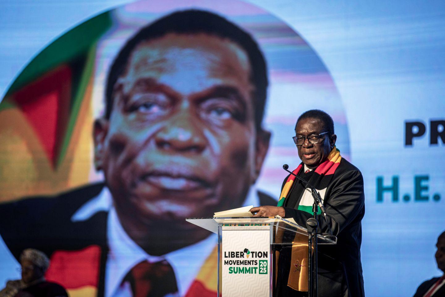 Prezydent Zimbabwe Emmerson Mnangagwa.