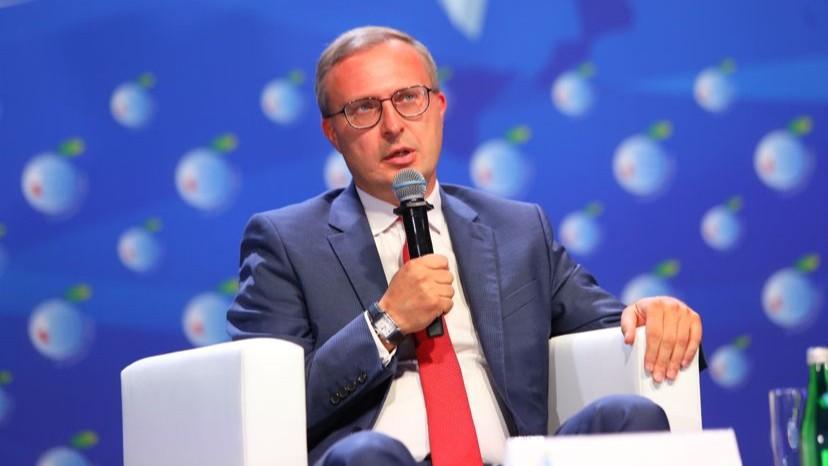 Paweł Borys podczas panelu na Forum Ekonomicznym w Karpaczu. Fot. mat. prasowe