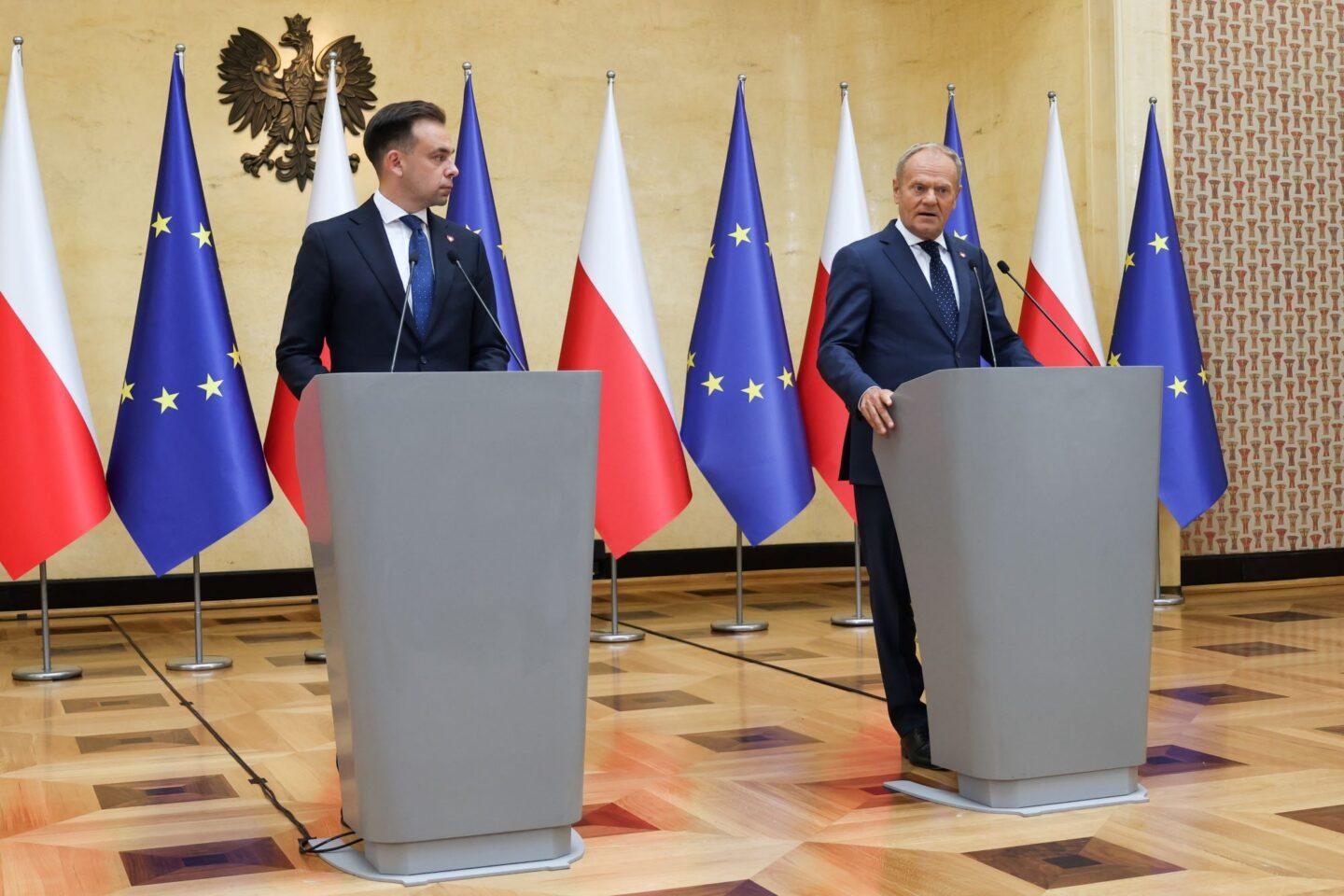 Premier Donald Tusk i minister finansów Andrzej Domański