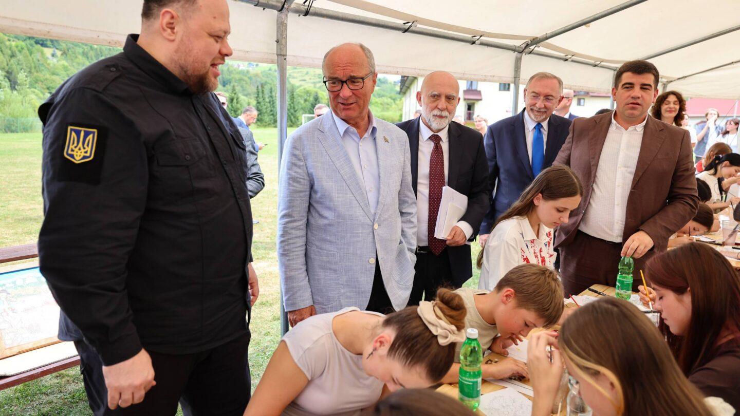 Przewodniczący Rady Najwyższej Ukrainy Rusłan Stefańczuk, marszałek Sejmu Włodzimierz Czarzasty, zastępca Szefa Kancelarii Sejmu Jerzy Woźniak