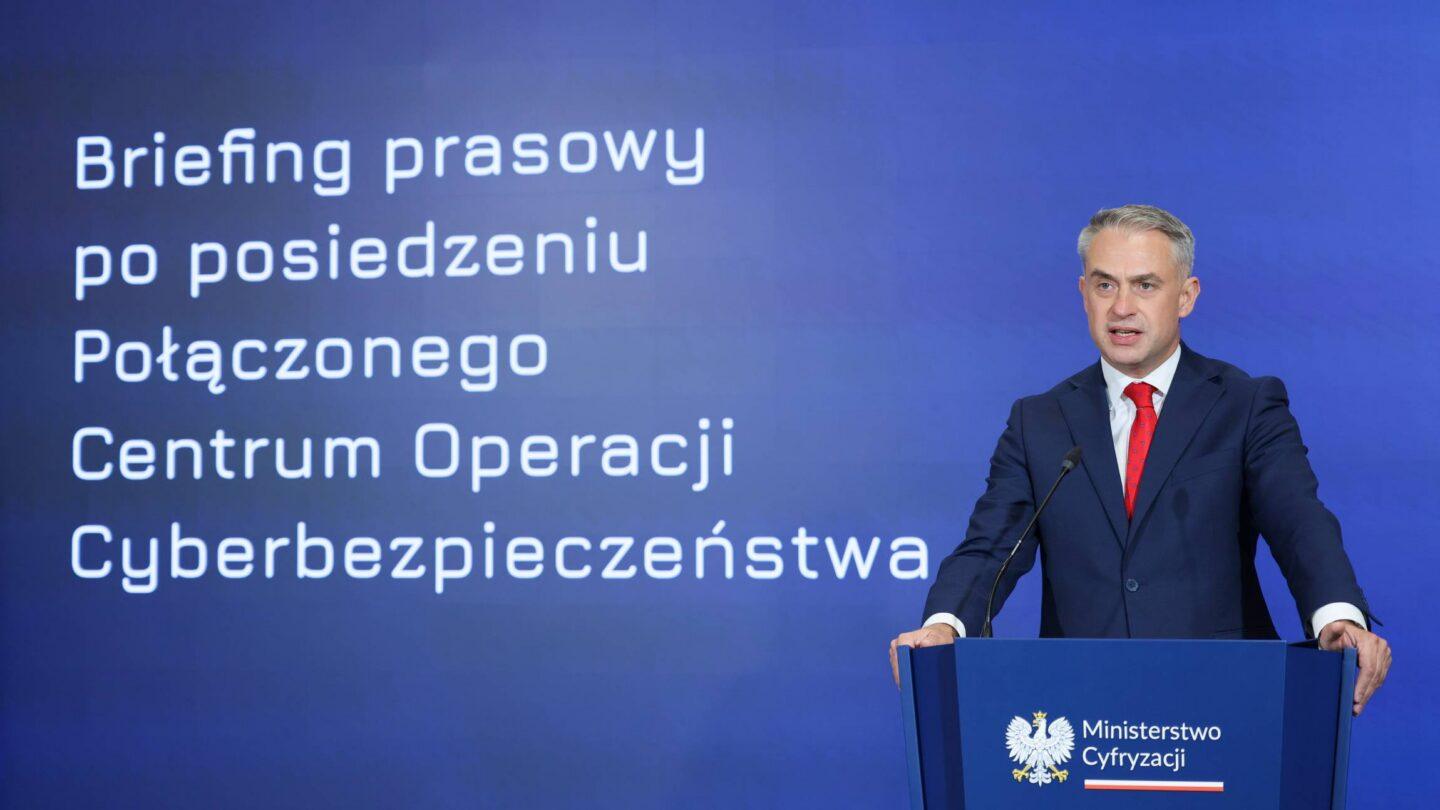 cyfryzacji Krzysztof Gawkowski podczas konferencji prasowej