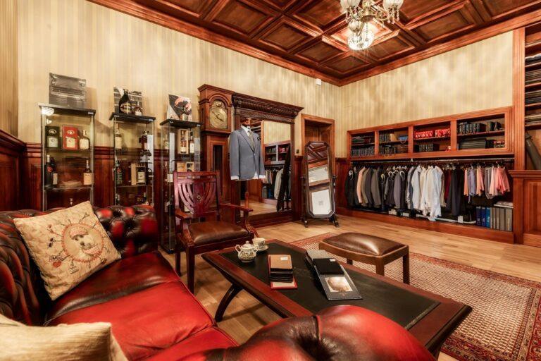 Wnętrza butiku Miler Menswear w Poznaniu.