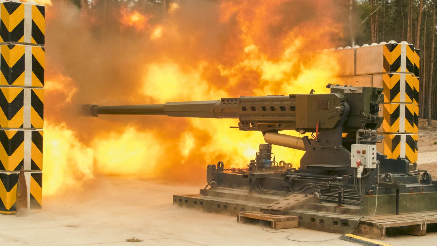 Wystrzał kaliber 155mm