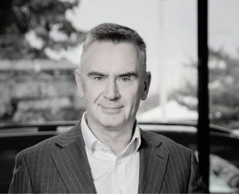 Pierwsza edycja Kongresu Future Health odbyła się 1 października 2025 r. w Zamku Ujazdowskim w Warszawie. Wydarzenie poświęcone było przyszłości ochrony zdrowia w obliczu dynamicznych zmian technologicznych, społecznych i organizacyjnych. I Kongres Future Health zgromadził przedstawicieli świata medycyny, biznesu, nauki oraz administracji publicznej, którzy wspólnie poszukiwali odpowiedzi na pytanie, jak przygotować system ochrony zdrowia na nadchodzącą transformację.