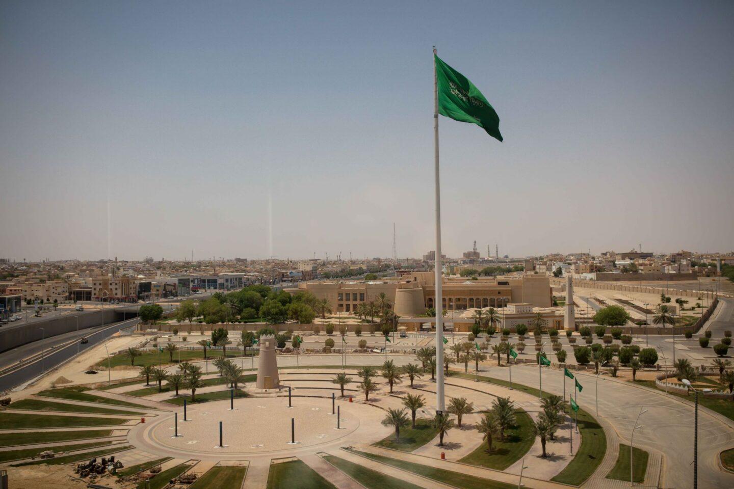 Flaga Arabii Saudyjskiej w Burajdzie