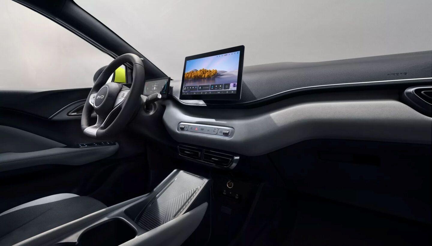 BYD Dolphin Surf
