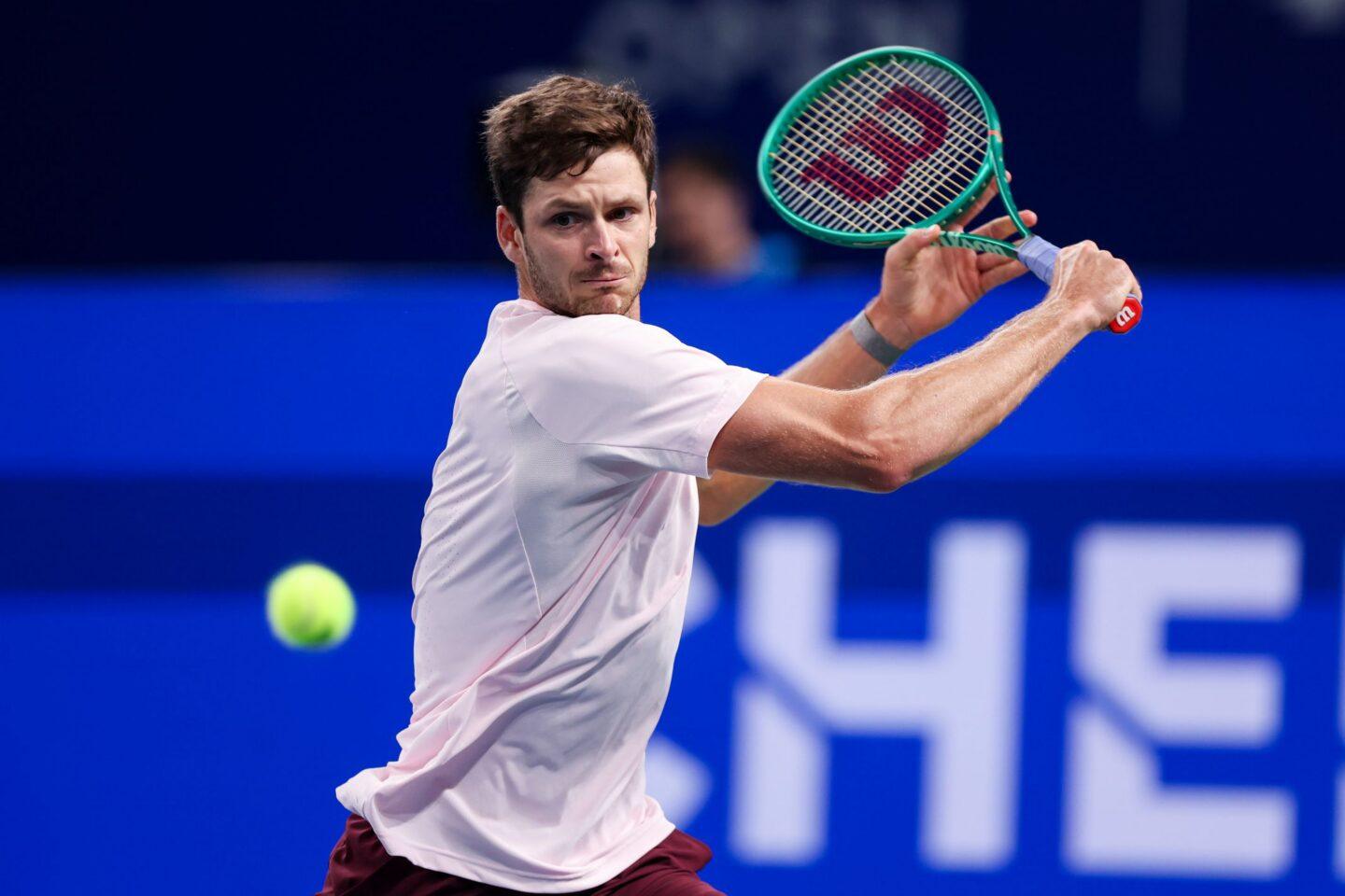 Hubert Hurkacz na kortach w Chengdu