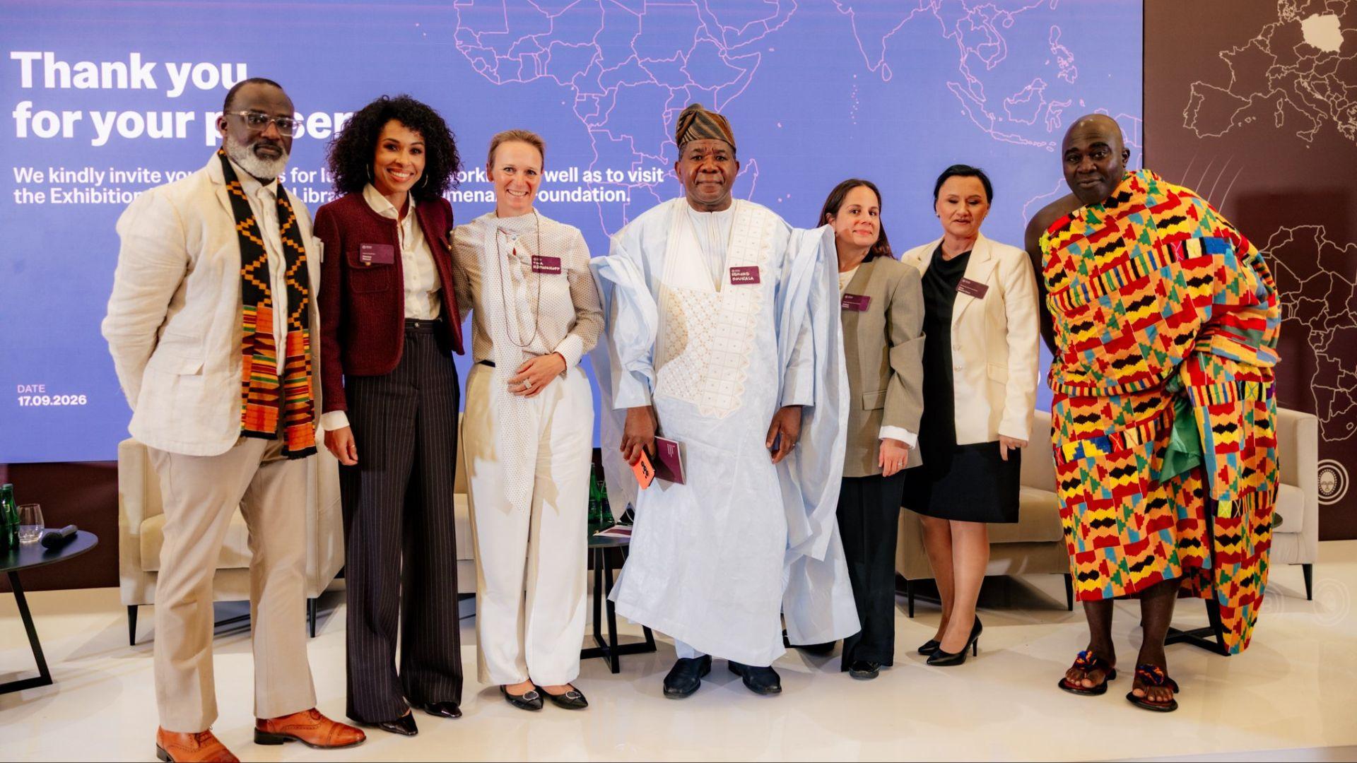 Od lewej: dr Kwame Mintah, Omenaa Mensah, Tina Hofinghoff, Edmond Moukala, Andrea Ioannou, Dr Anna Masłoń-Oracz , Nana Banahene