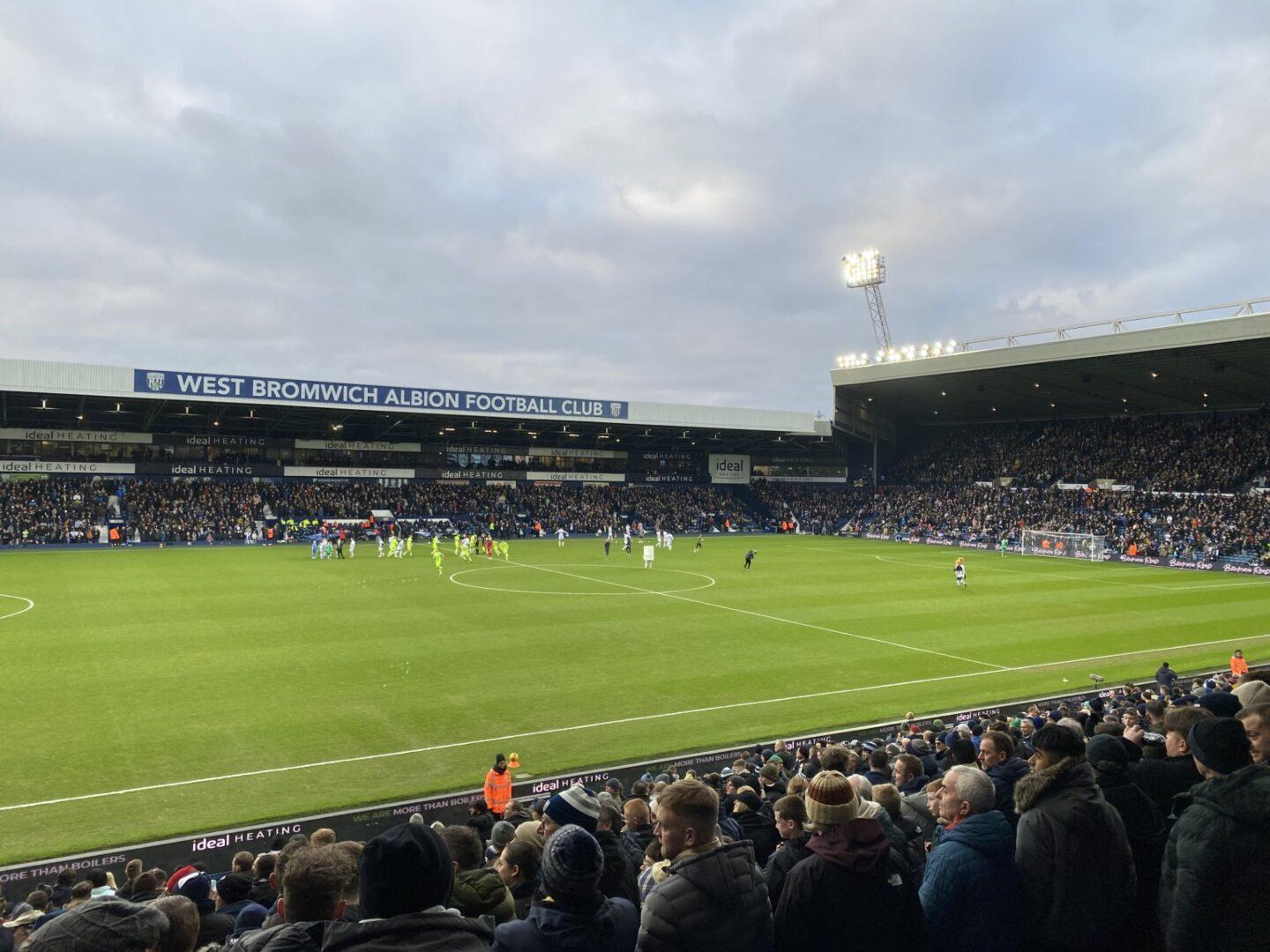Stadion klubu West Bromwich Albion z perspektywy kibica na trybunach