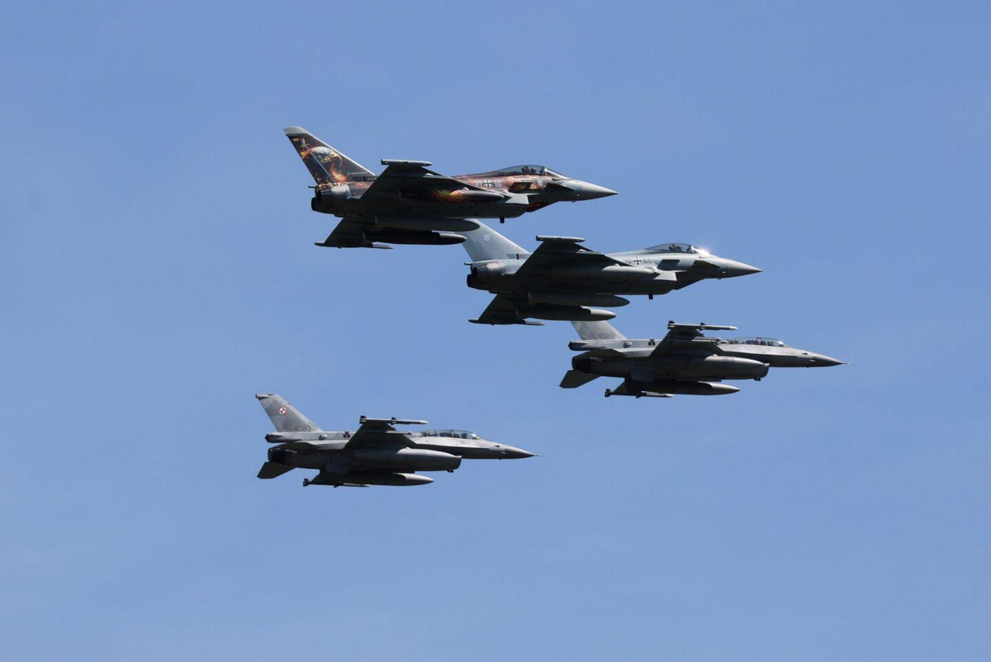 Samoloty F-35 i F-16 Sił Powietrznych RP