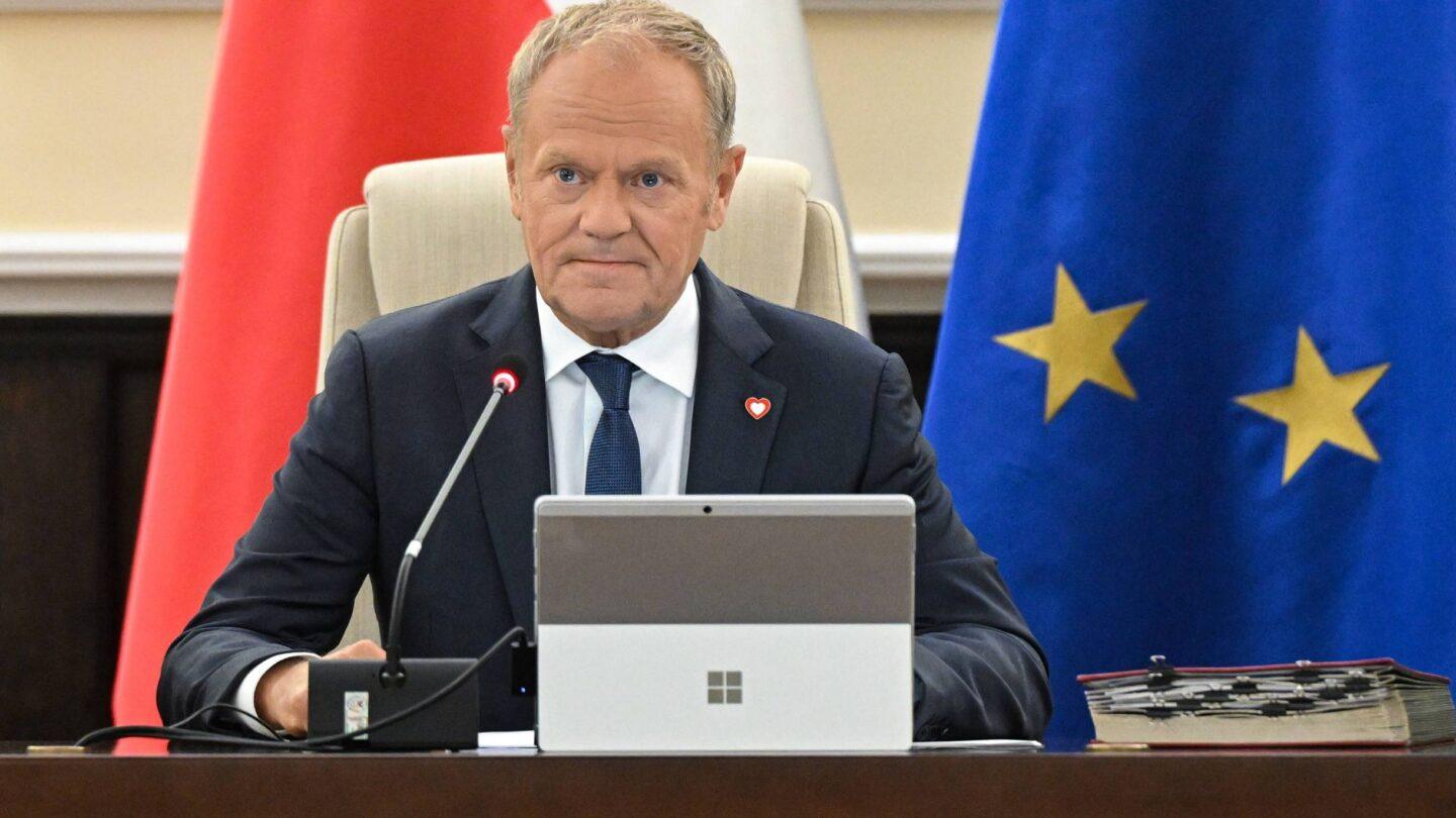 Premier Donald Tusk na posiedzeniu rządu w siedzibie KPRM