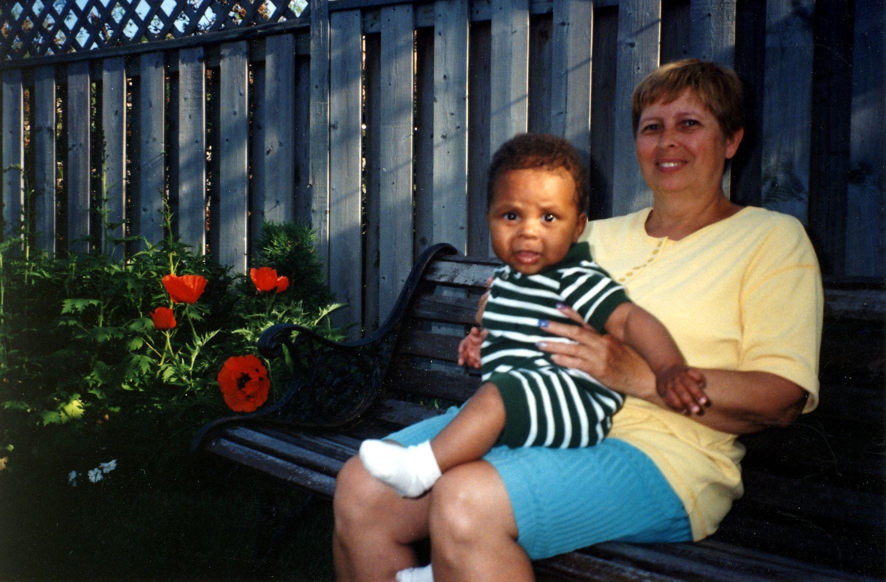 Brandon Robinson z babcią. 