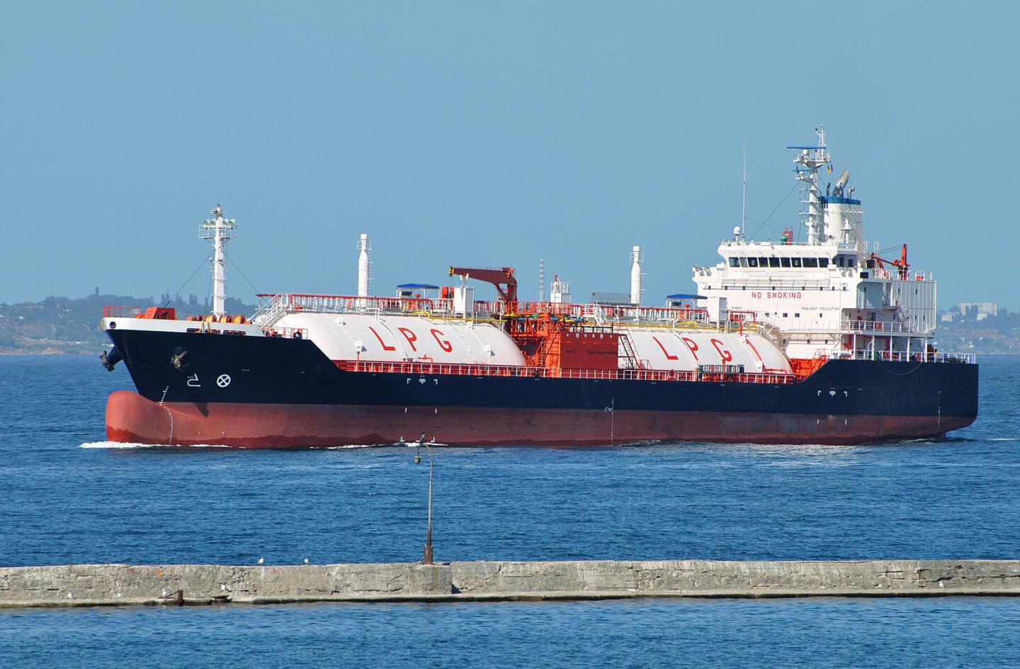 Tankowiec z LPG