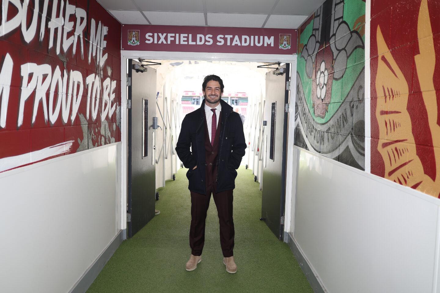 Alexandre Pato na stadionie Northampton Town