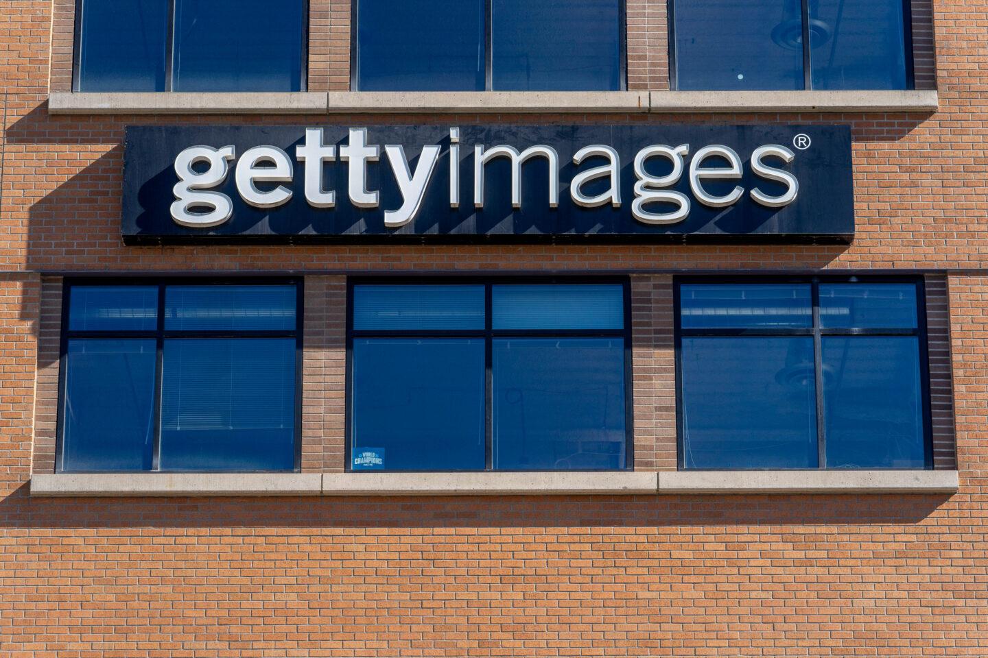 Logo Getty Images na siedzibie firmy