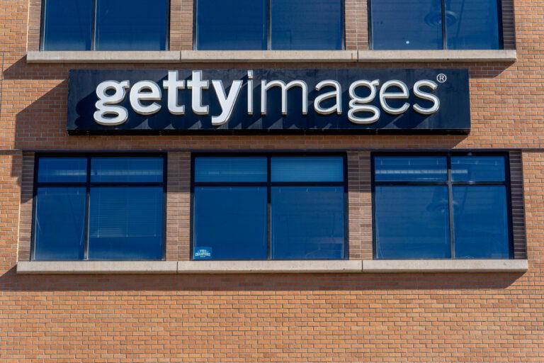 Logo Getty Images na siedzibie firmy