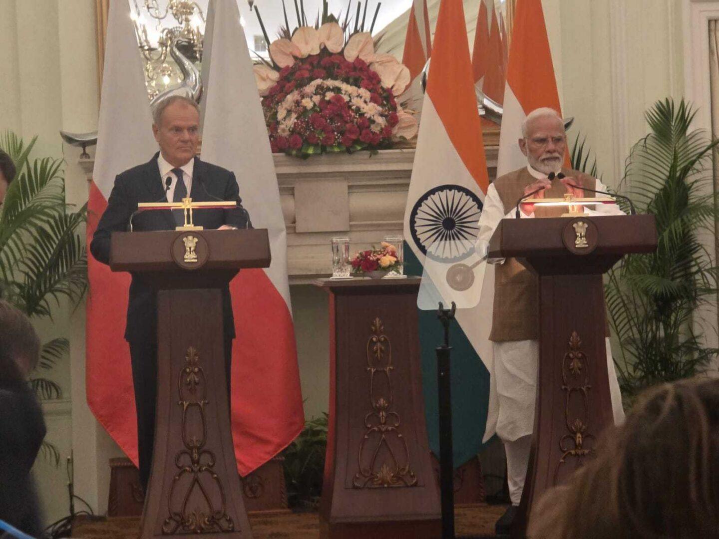 Donald Tusk i premier Indii Narendra Modi podczas konferencji prasowej