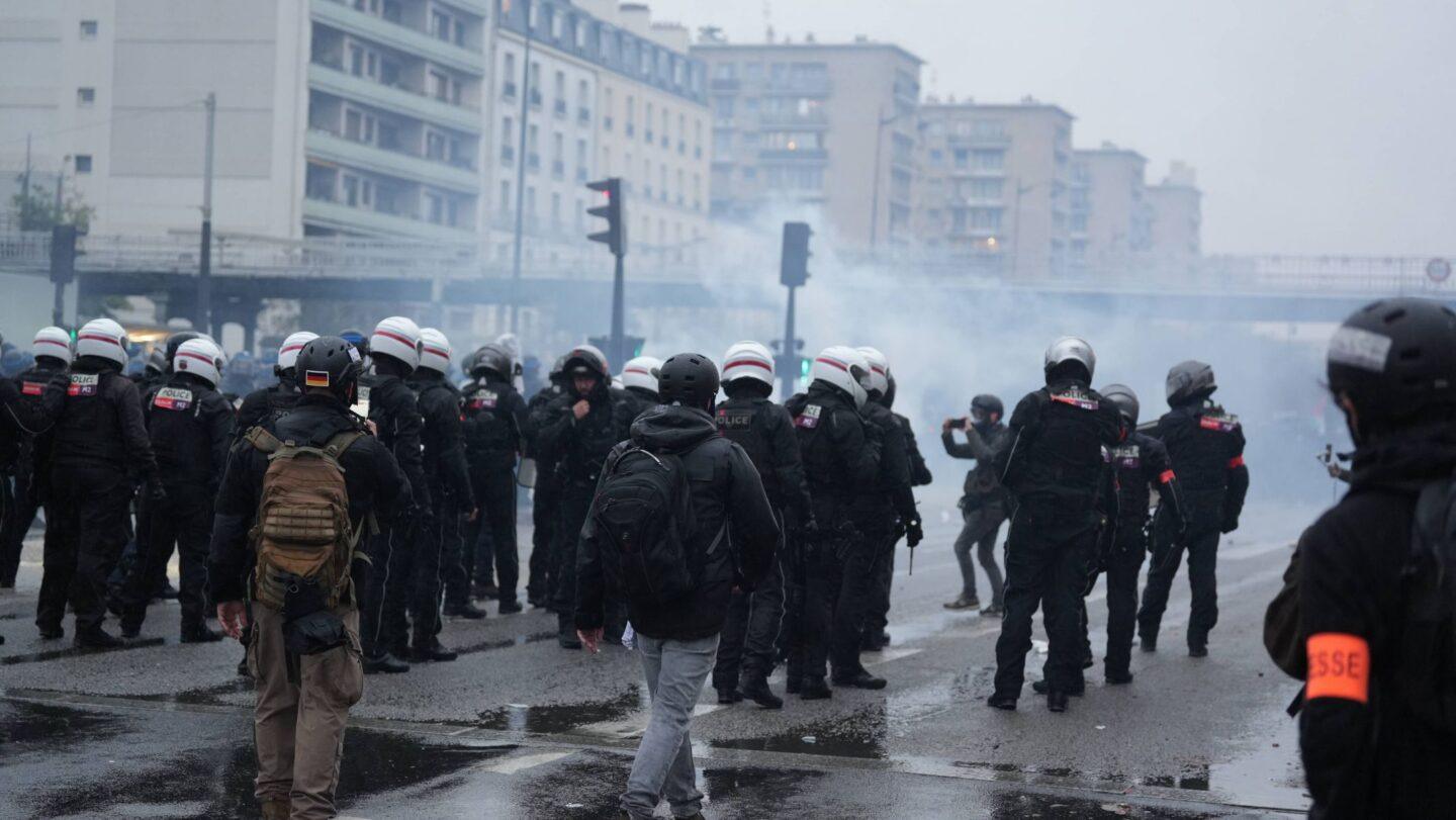 Protesty w Paryżu