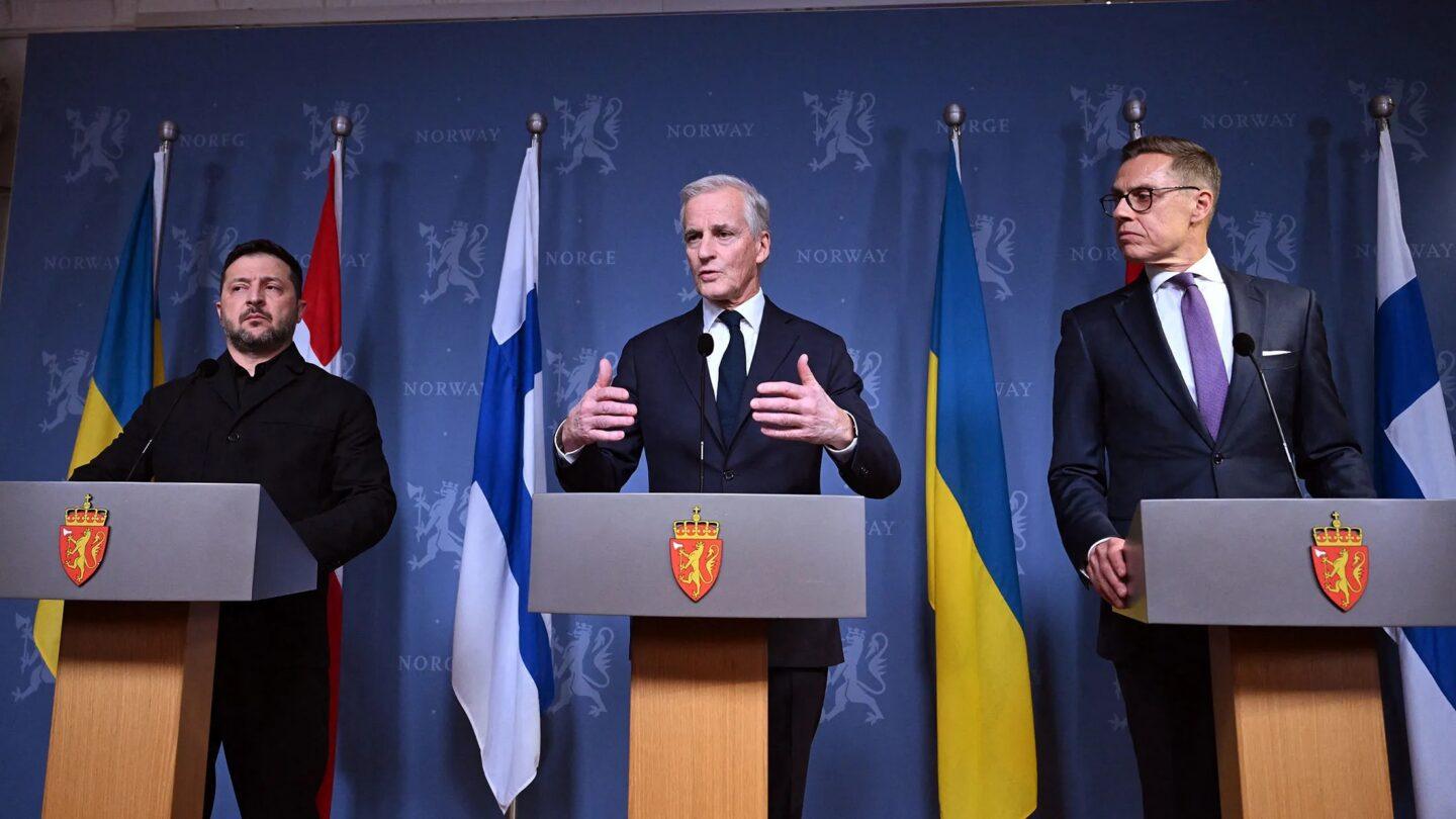 Przywódcy Ukrainy, Norwegii i Finlandii. Fot. Jonathan Nackstrand/AFP/Getty Images