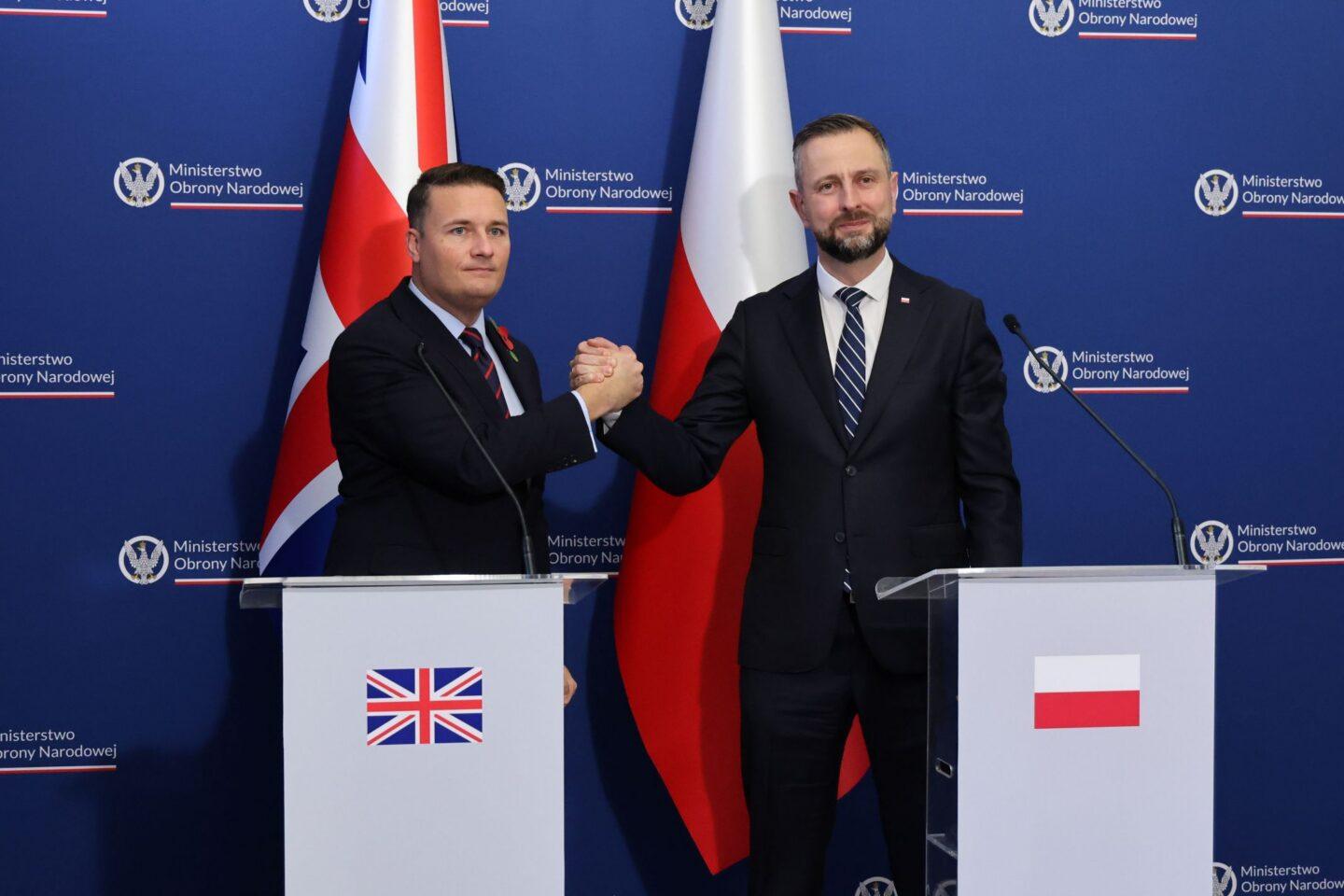 Władysław Kosiniak-Kamysz (P) i Wes Streeting (L)