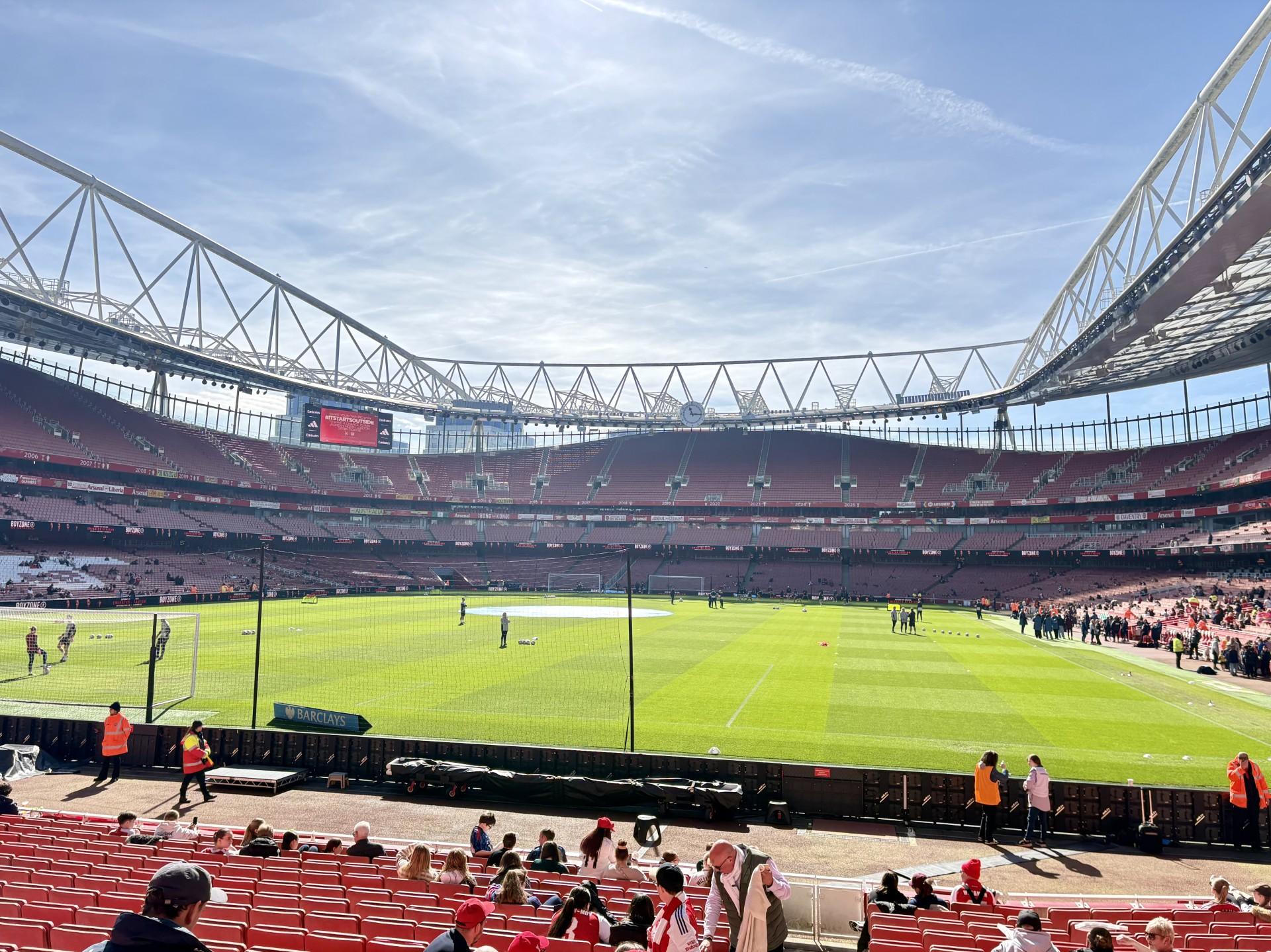 stadion Arsenalu z perspektywy trybun