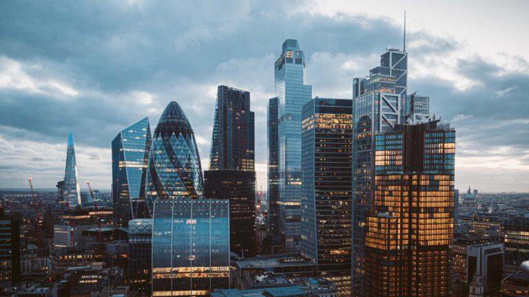 Widok na londyńskie city