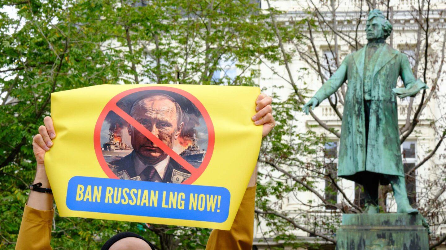 Protest w Brukseli przeciwko importowi rosyjskiego LNG